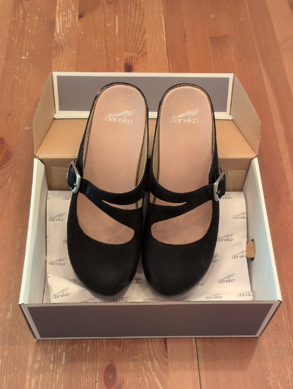 Dansko Britney Burnished Nubuck Black Mary Jane Clog Mules with Buckle Sz41